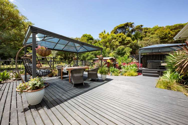 1214 Huia Road Huia_13