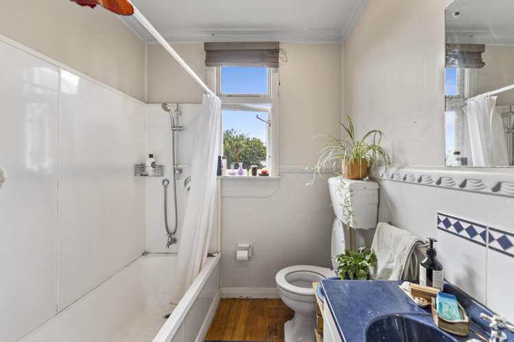 54,54A&54B Earls Road Saint Clair_12