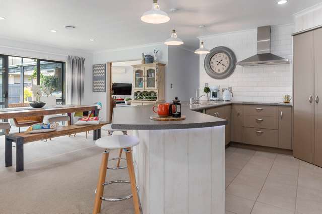 17 Great West Road Westbrook_3