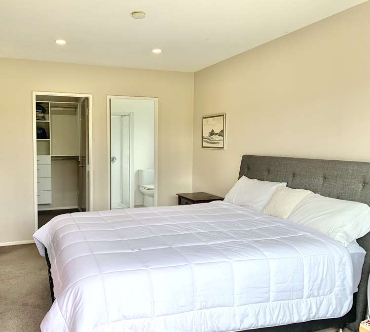 8 Latham Stubbs Crescent Waipawa_16