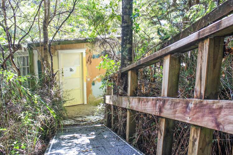 973 & 975 Tuateawa Road Little Bay_17