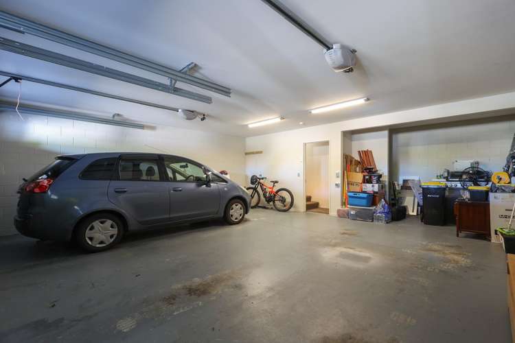 355 Princes Drive Britannia Heights_29