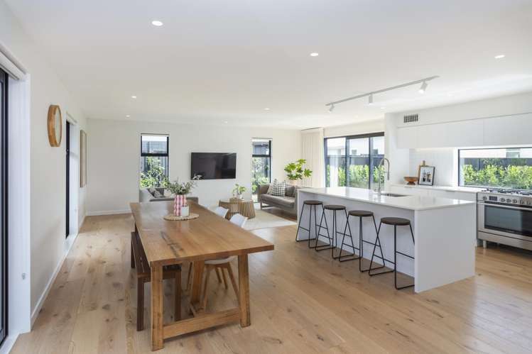 7 Winning Post Place Halswell_8