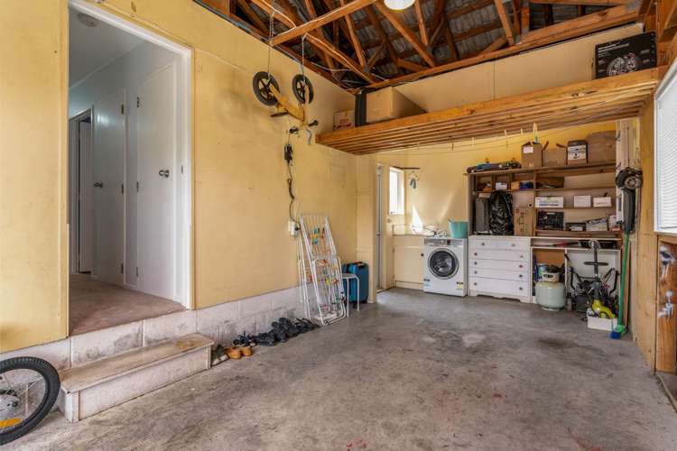 2/5 Newington Road Henderson_9