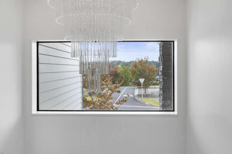 8 Dinning Road Riverhead_15