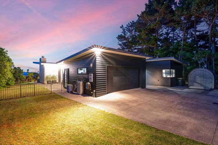 102 West Road Kaukapakapa_22