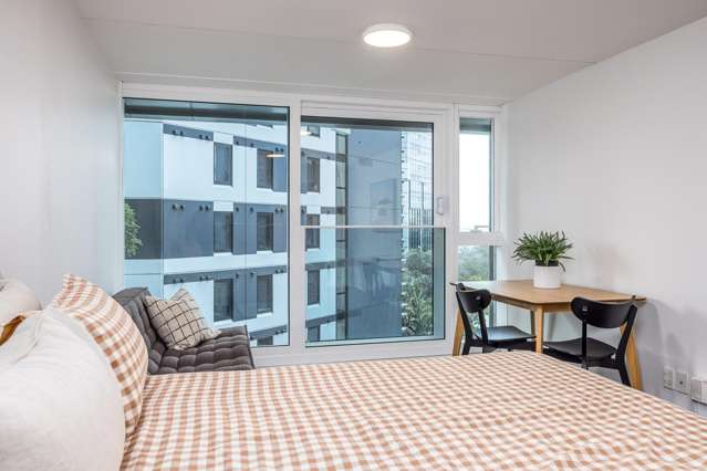 5F/3 Whitaker Place Auckland Central_1