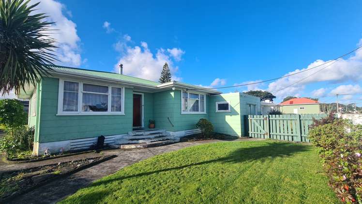 35 Fox Street Opunake_23