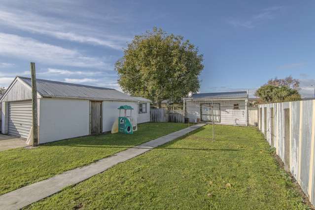 33 De Havilland Street Hornby_3