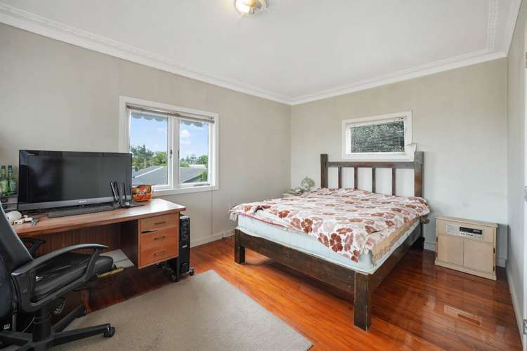 27 Seabrook Avenue New Lynn_5