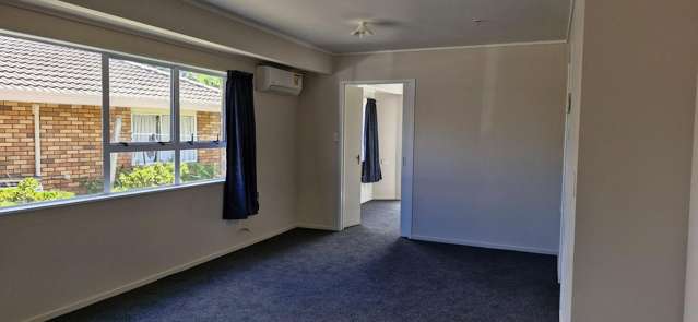 Sunny, warm, secure townhouse - just renovated