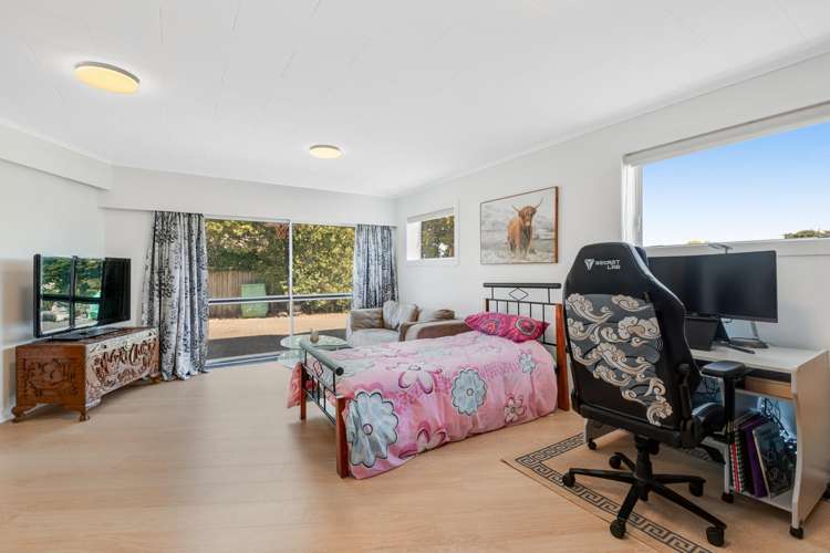 2/83a Pupuke Road Northcote_8