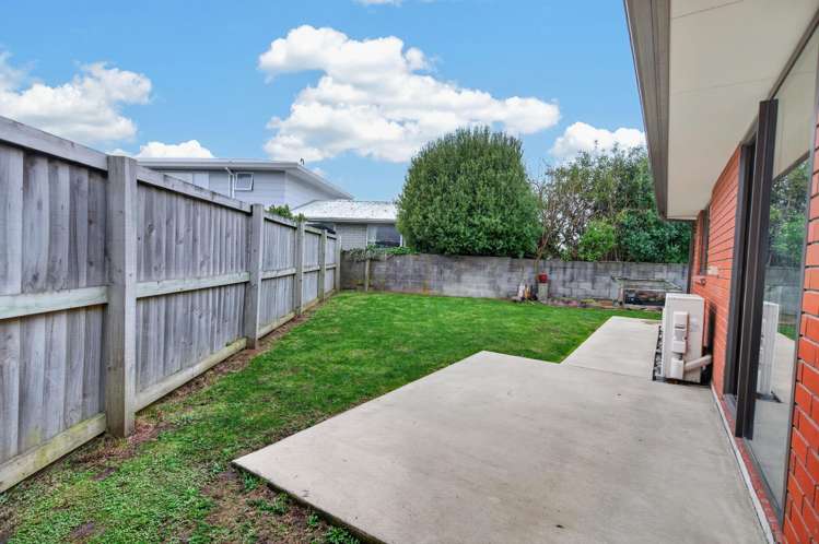 2/7 Gibbs Place Halswell_18
