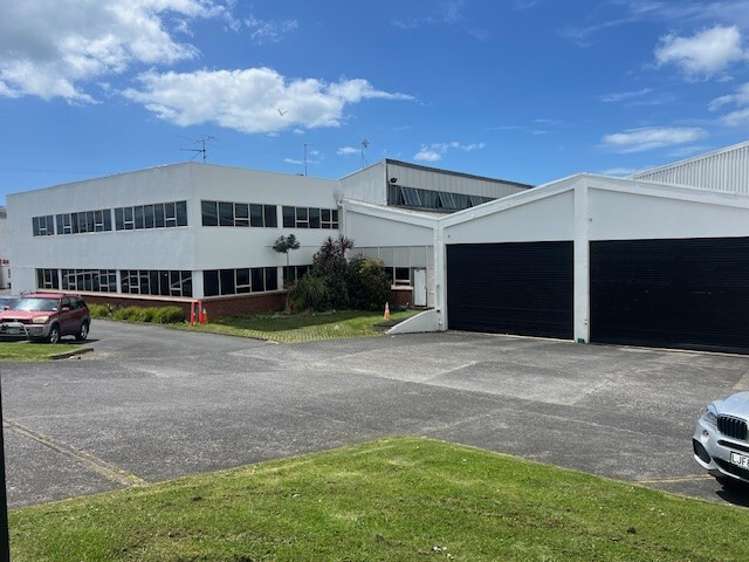 217-225 Archers Road Wairau Valley_1