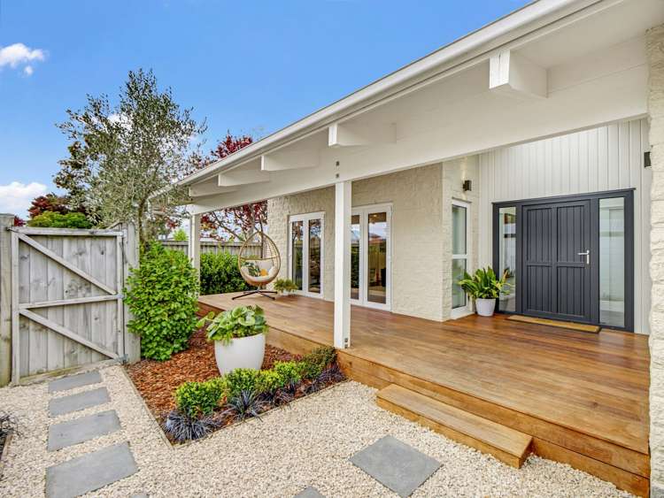 3 Treffers Avenue_0