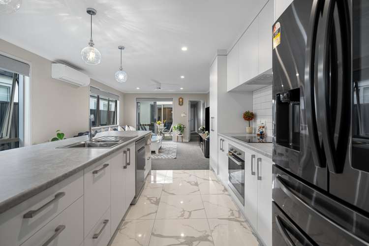 3 Empire Crescent Papamoa_3