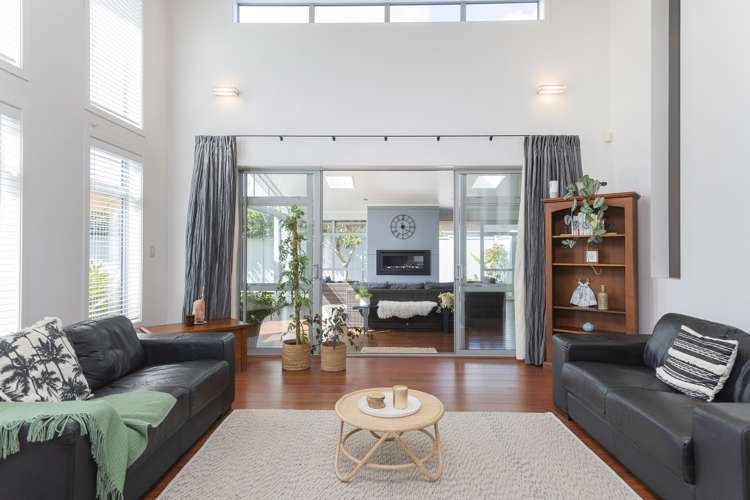 2 Fisher Place Lytton West_3