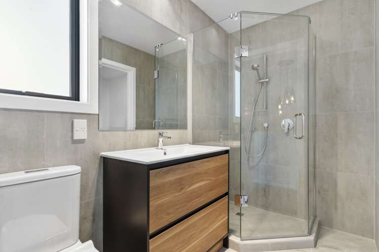 8E Tahinga Street 10887_10