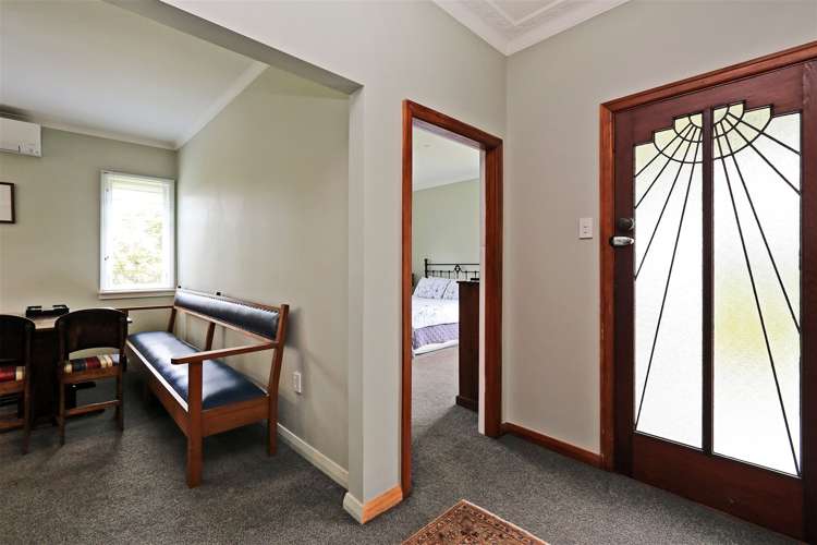 807 Oliphant Road Raureka_4