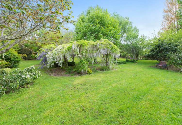 24 Awaroa Stream Drive Waiuku_18