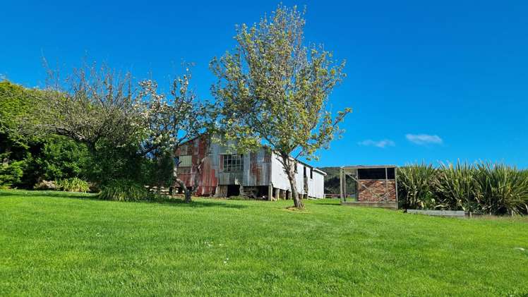 161 Orepuki Riverton Highway Riverton_16