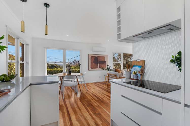 1/229 Glenfield Road Hillcrest_7