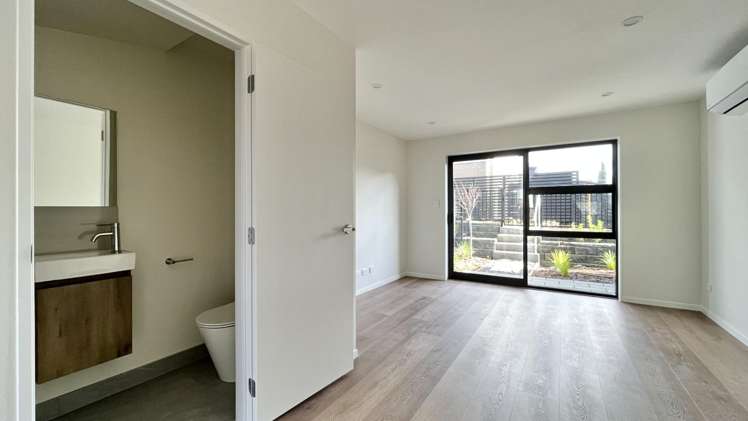 8 Hoopers Road 1665_4