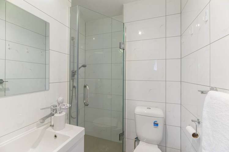 6a Gorrie Avenue Epsom_15