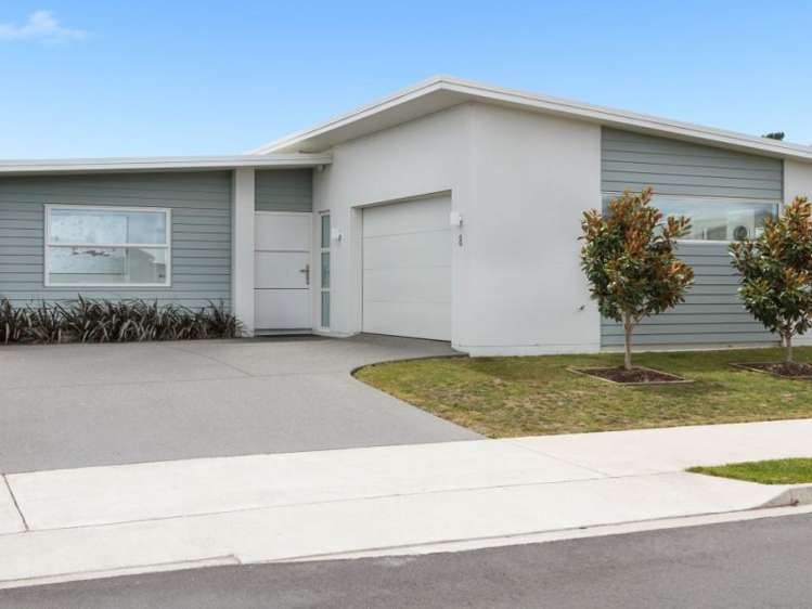 8 Eden Crescent Brookfield_12