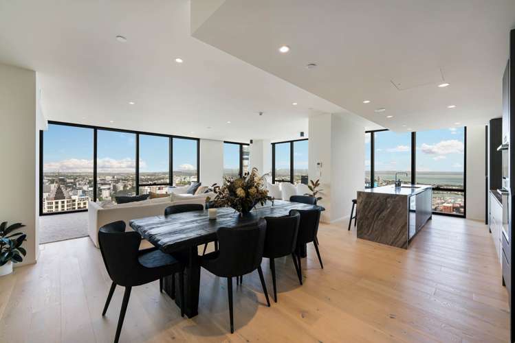 5203/10 Commerce Street City Centre_7