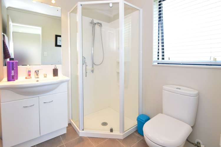 1 Barwick Place Stanmore Bay_9