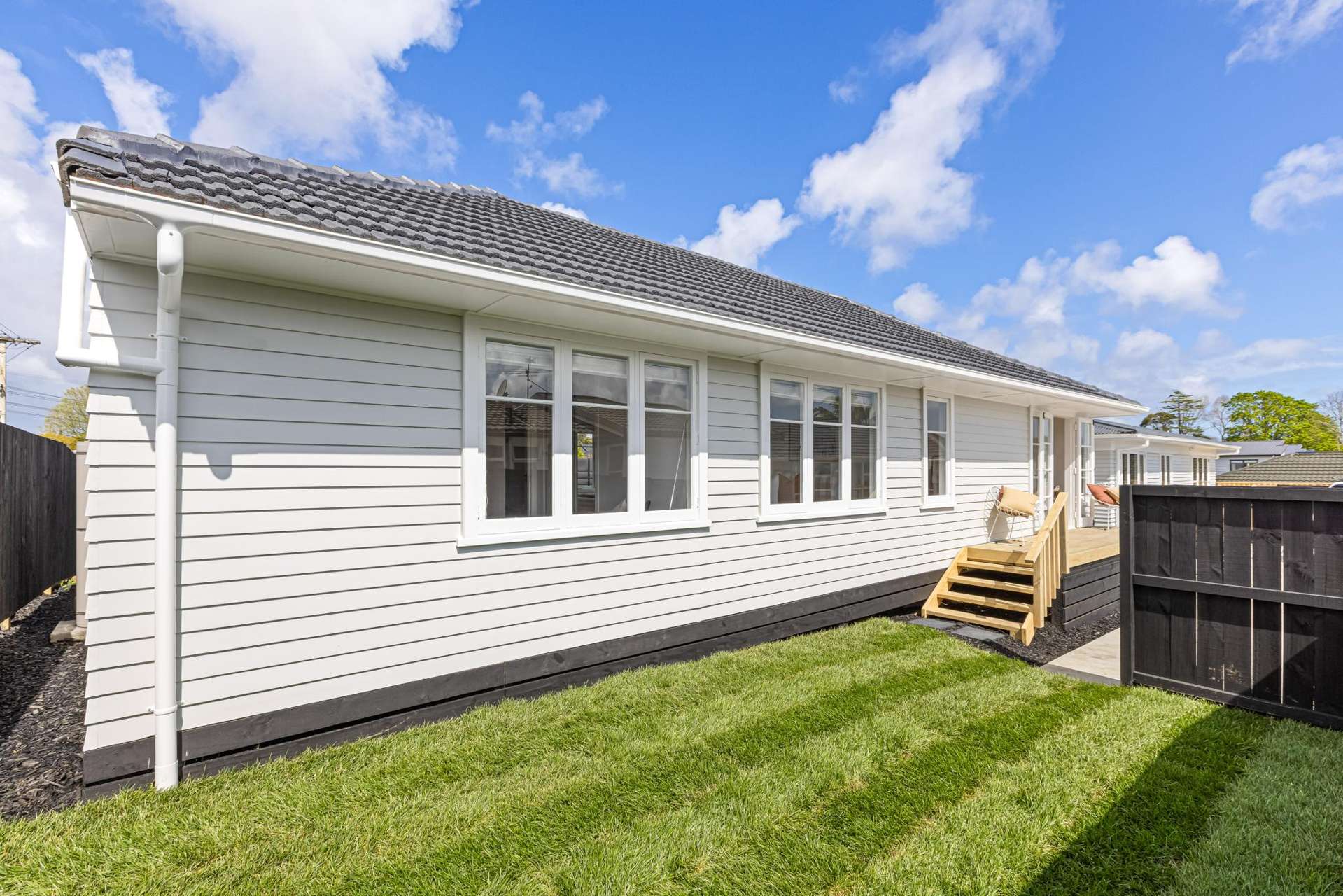 2/15 Hamurana Road Te Atatu Peninsula_0