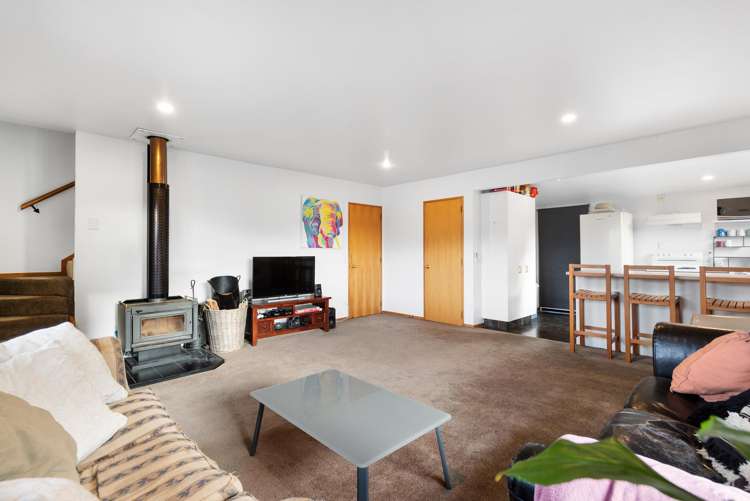 7b Caples Place Fernhill/Sunshine Bay_5