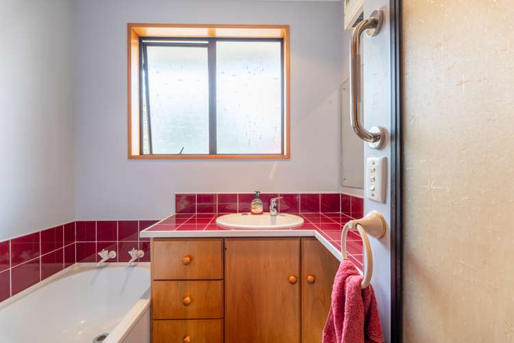 12 Stirling Place Marchwiel_11