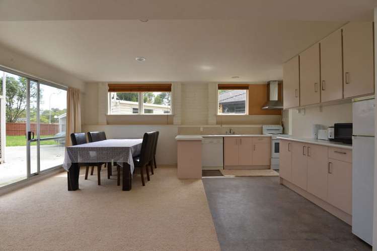 98 Godley Road Green Bay_13