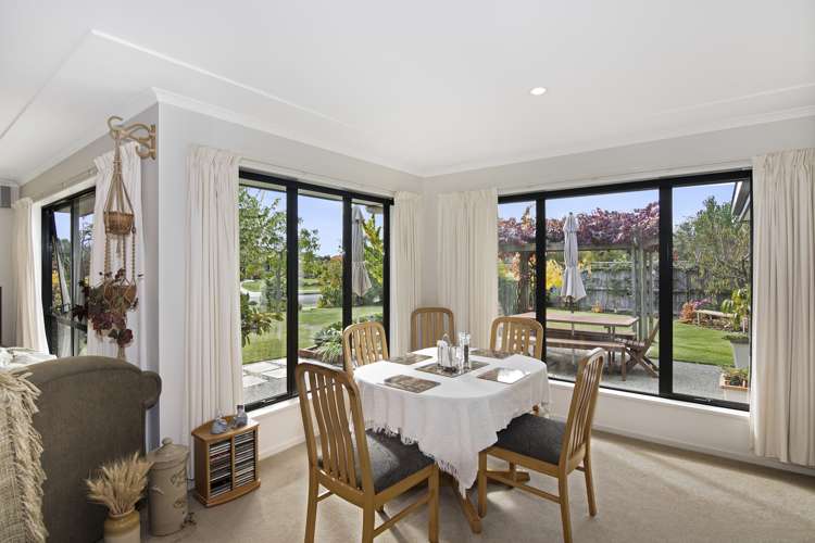 38 Hollybush Drive Brightwater_6