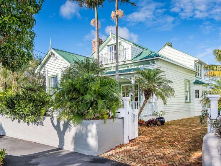 8 Burgess Road Devonport_22