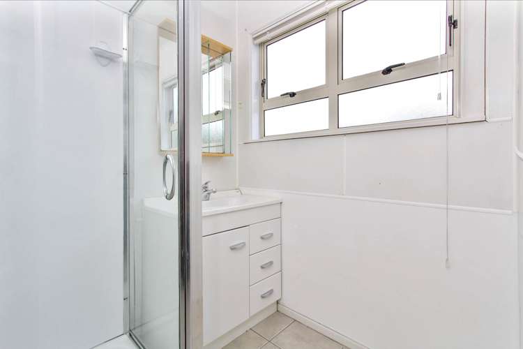 6B Snell Place Pakuranga_16