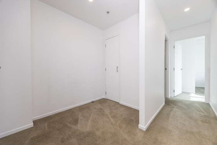 325/8 Dockside Lane Auckland Central_9