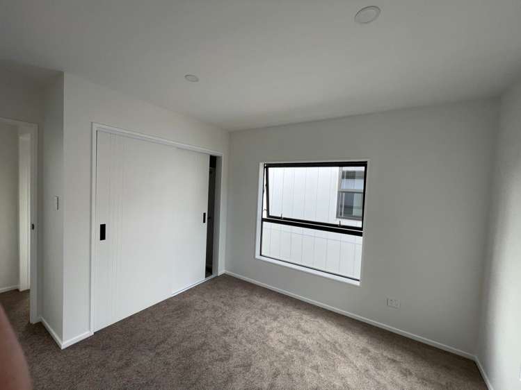 16A Janome Place Bucklands Beach_13