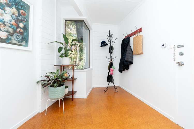 24 Tudor Crescent Chedworth_16