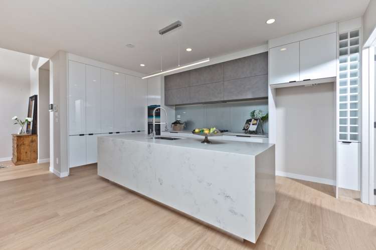 78 Colonial Drive Silverdale_25