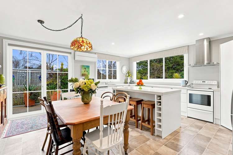 8a Tirimoana Place Otamatea_12