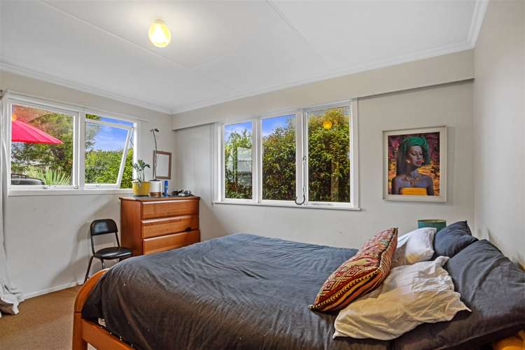 11 Roretana Drive Athenree_9