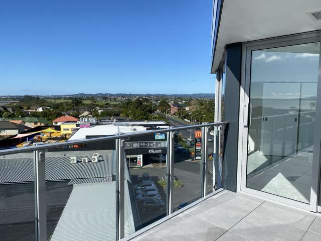 5f/84 Gunner Drive Te Atatu Peninsula_1