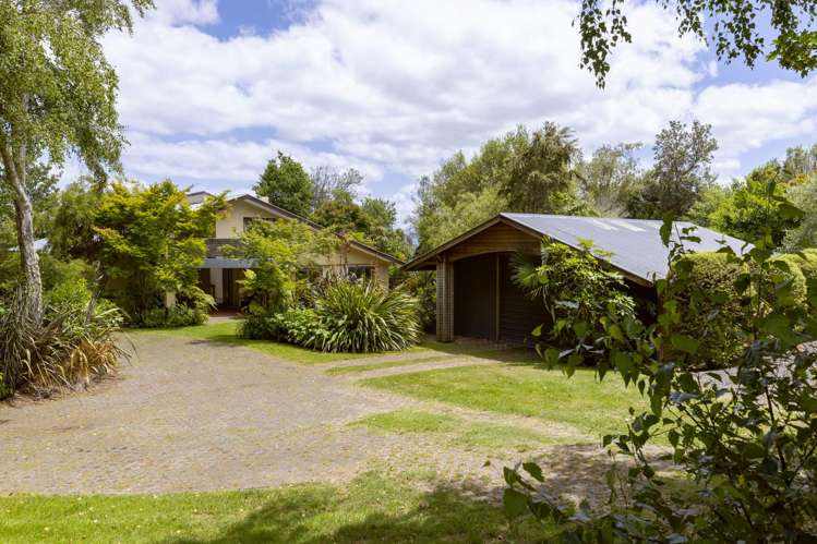 194 and 196 State Highway One Waitahanui_5