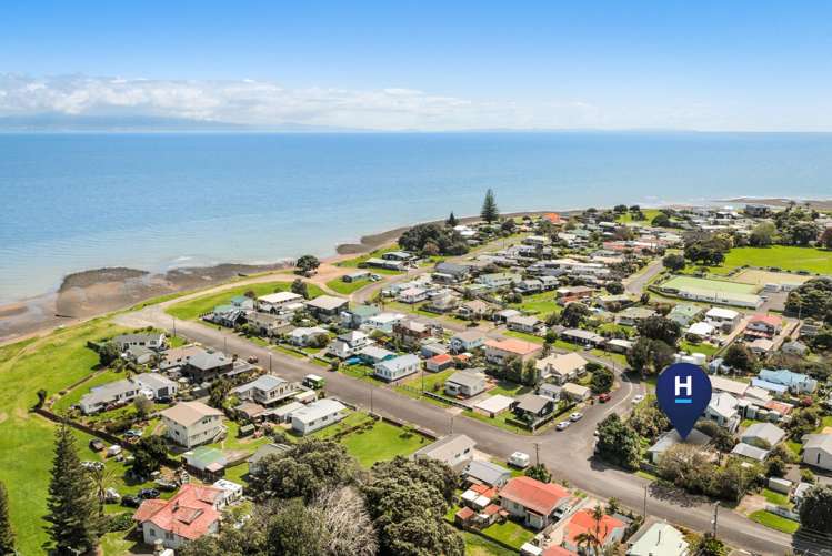 2 Tatahi Street Te Puru_17