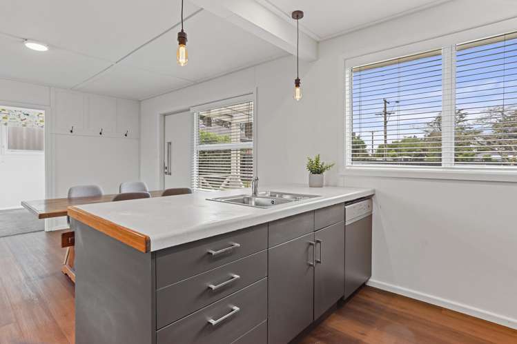 18 Old Main North Road Leithfield_11