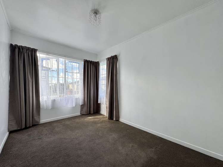 3157 Great North Road New Lynn_16