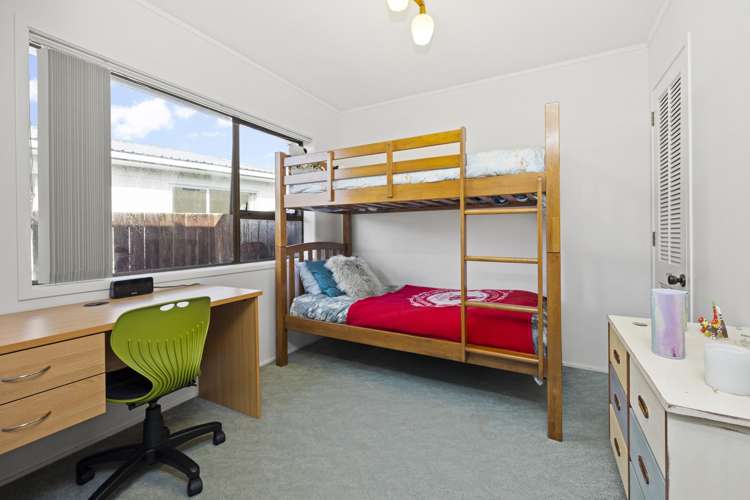 1/8 Mannering Place Hillcrest_9